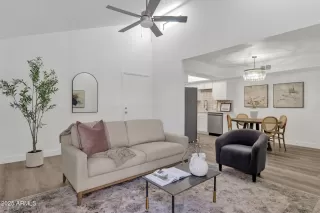 Photo #1: 6882761 Listing