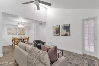 Photo #2: 6882761 Listing