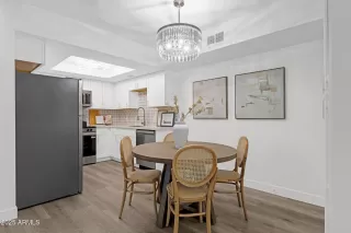 Photo #4: 6882761 Listing