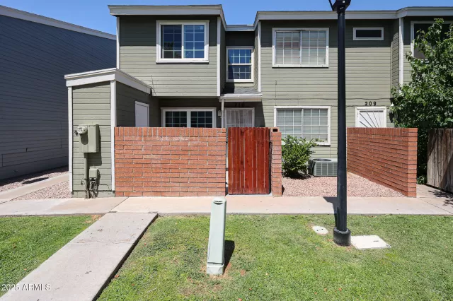 MLS: 6882780 Condo For Sale