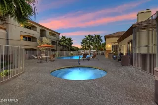 Photo #2: 6882807 Listing 