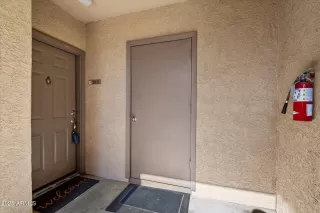 Photo #5: 6882807 Listing 