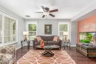 Photo #4: 6882838 Listing 