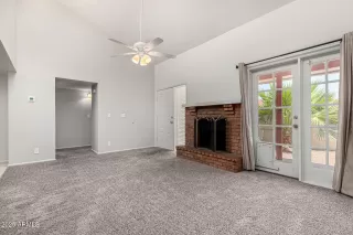 Photo #5: 6882849 Listing