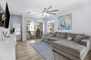 Photo #2: 6882960 Listing