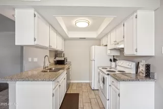 Photo #2: 6882992 Listing 