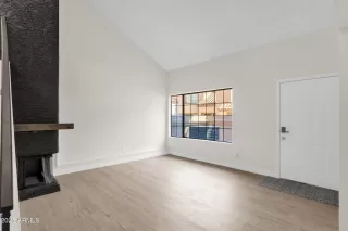 Photo #2: 6883042 Listing