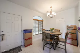 Photo #3: 6883112 Listing 