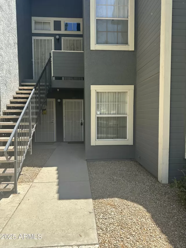 MLS: 6883117 Condo For Sale