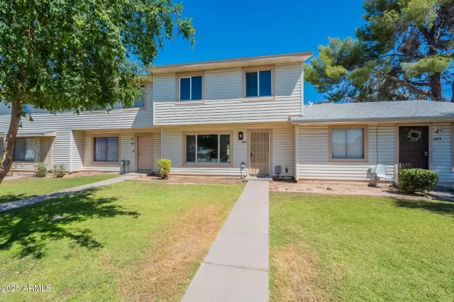 MLS: 6883235 Condo For Sale