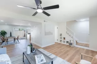 Photo #6: 6883235 Listing 