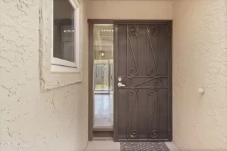 Photo #4: 6883252 Listing 