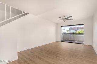 Photo #4: 6883274 Listing