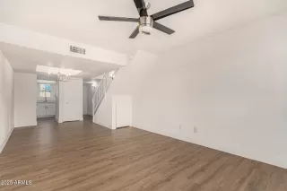 Photo #6: 6883274 Listing