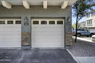 Photo #1: 6883324 Listing 