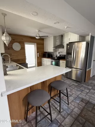 Photo #6: 6883354 Listing 