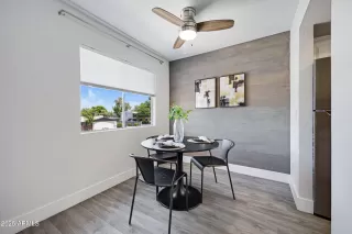 Photo #3: 6883430 Listing 