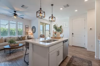 Photo #5: 6883433 Listing 