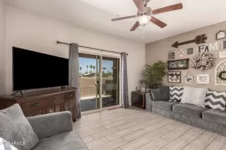 Photo #2: 6883668 Listing 