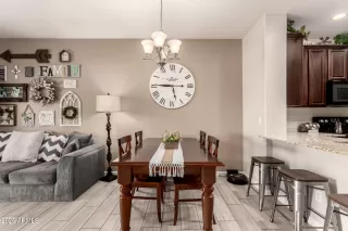 Photo #4: 6883668 Listing 