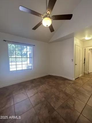 Photo #5: 6883776 Listing 