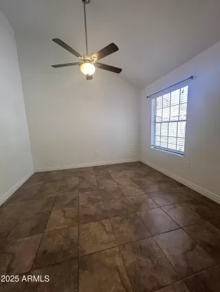 Photo #6: 6883776 Listing 