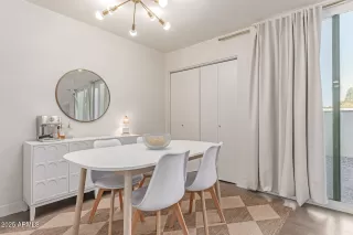 Photo #3: 6883907 Listing 