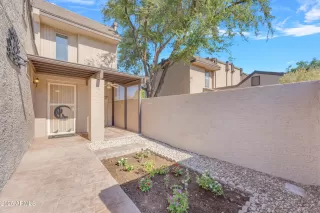 Photo #2: 6884041 Listing 