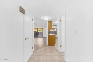 Photo #5: 6884041 Listing 