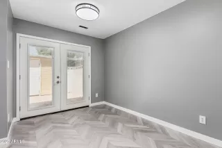 Photo #6: 6884130 Listing 