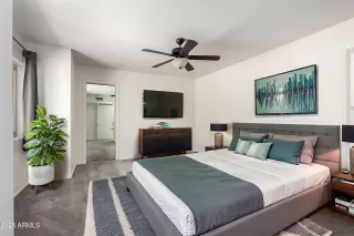 Photo #4: 6884383 Listing 