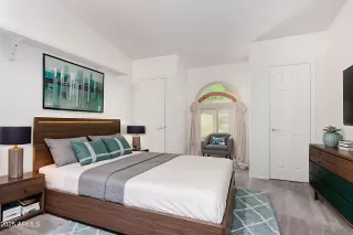 Photo #5: 6884383 Listing 