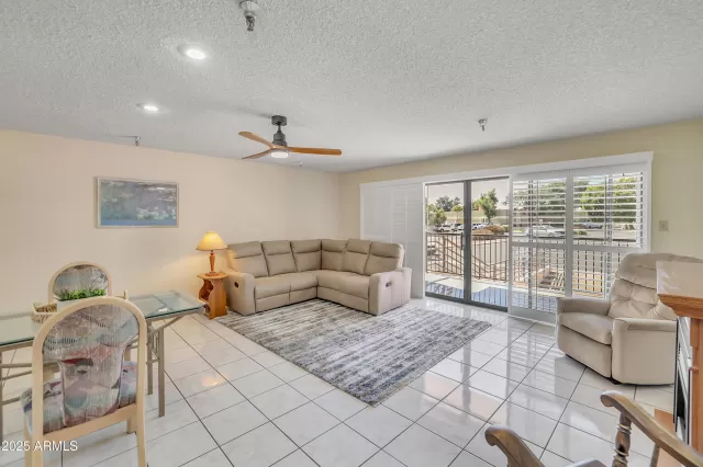 MLS: 6884412 Condo For Sale