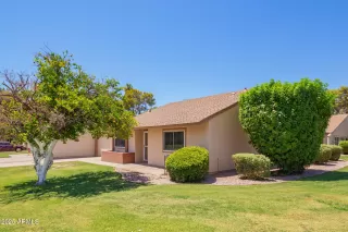 Photo #5: 6884559 Listing