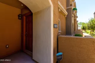 Photo #2: 6884789 Listing