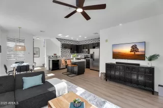 Photo #4: 6885051 Listing 