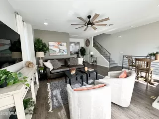 Photo #3: 6885065 Listing 