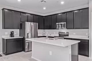 Photo #1: 6885095 Listing 