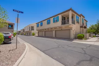 Photo #2: 6885096 Listing