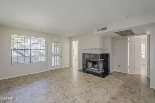 Photo #2: 6885342 Listing 