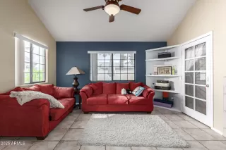 Photo #3: 6885403 Listing