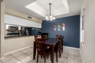 Photo #5: 6885403 Listing