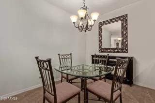 Photo #5: 6885502 Listing