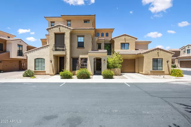 MLS: 6885625 Condo For Sale