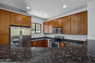 Photo #3: 6885625 Listing 