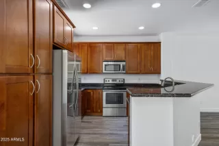 Photo #6: 6885625 Listing 