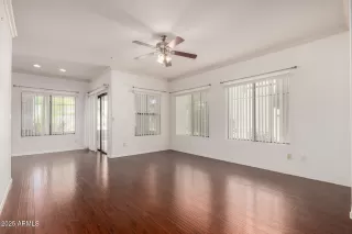 Photo #5: 6885630 Listing 