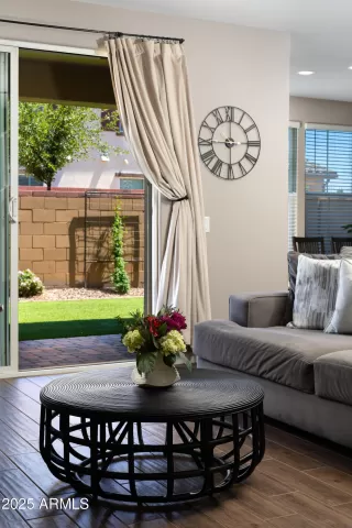 Photo #3: 6885734 Listing