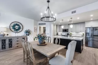 Photo #4: 6885888 Listing 