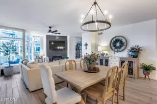 Photo #5: 6885888 Listing 